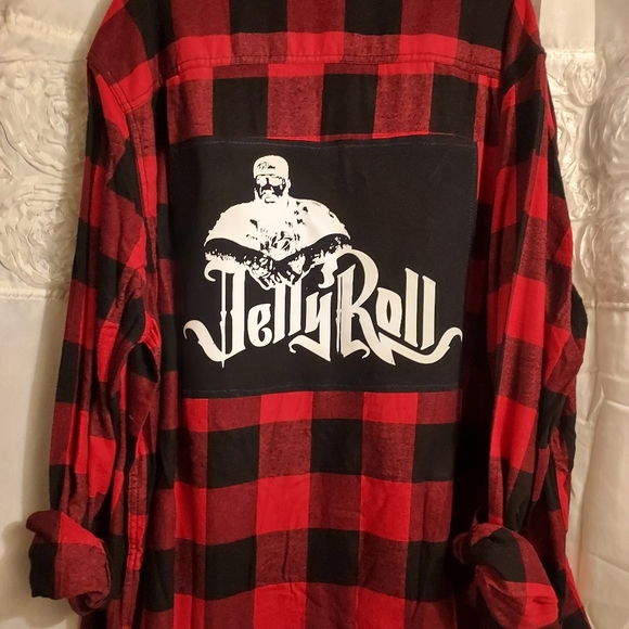 Hand Crafted Tops - JELLY ROLL GRAPHIC UPCYCLED RED FLANNEL UNISEX SZ 3X